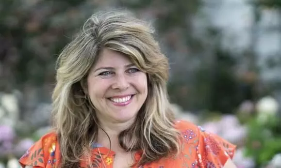 വാക്സിൻ വിരുദ്ധ ട്വീറ്റുകൾ; എഴുത്തുകാരി നവോമി വുൾഫിനെ വിലക്കി ട്വിറ്റർ വാക്സിൻ വിരുദ്ധ ട്വീറ്റുകൾ; എഴുത്തുകാരി നവോമി വുൾഫിനെ വിലക്കി ട്വിറ്റർ