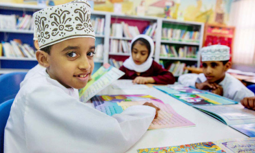 ഒ​മാ​ൻ ജ​ന​സം​ഖ്യ​യി​ൽ 43 ശ​ത​മാ​ന​വും 18 വ​യ​സ്സി​ൽ താ​ഴെ​യു​ള്ള​വ​ർ