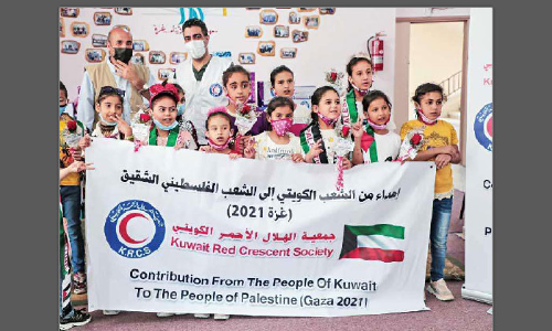 ഗസ്സയിലെ അനാഥകൾക്ക്​ സമ്മാനമെത്തിച്ച്​ കുവൈത്ത്