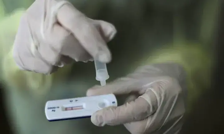 216ാം ദിവസം കോവിഡ്​ മുക്​തയായി എയ്​ഡ്​സ്​ രോഗി; വൈറസ്​ നിലനിന്നത്​ 30 വകഭേദങ്ങളിൽ