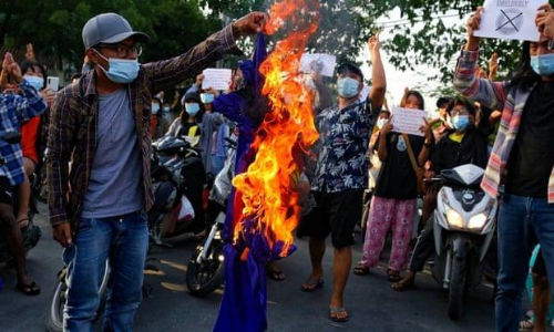 മ്യാന്മറിൽ വീണ്ടും സൈനിക വേട്ട; 20 പ്രതിഷേധക്കാർ കൊല്ലപ്പെട്ടു