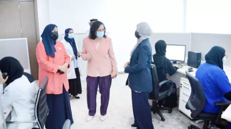 കോവിഡ്: നിരീക്ഷണ വിഭാഗത്തെ അഭിനന്ദിച്ച് ആരോഗ്യ മന്ത്രി കോവിഡ്: നിരീക്ഷണ വിഭാഗത്തെ അഭിനന്ദിച്ച് ആരോഗ്യ മന്ത്രി