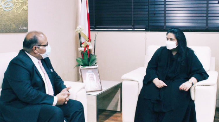 എച്ച്.ഇ.സി സെക്രട്ടറി ജനറൽ ഇന്ത്യൻ അംബാസഡറുമായി കൂടിക്കാഴ്ച നടത്തി എച്ച്.ഇ.സി സെക്രട്ടറി ജനറൽ ഇന്ത്യൻ അംബാസഡറുമായി കൂടിക്കാഴ്ച നടത്തി