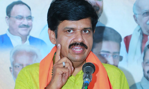 ഓൺലൈൻ ക്ലാസിന്​ ബദൽ നിർദേശവുമായി സന്ദീപ്​ വാര്യർ