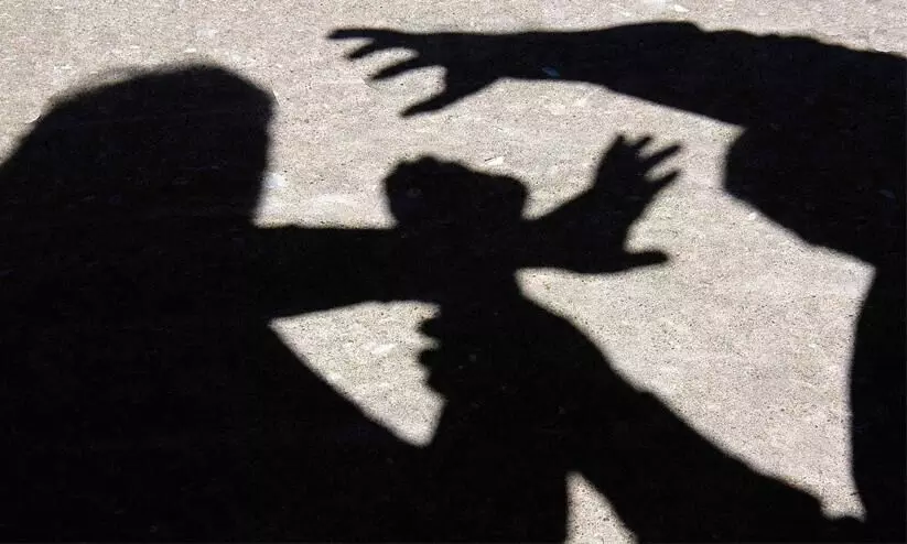 Elderly spiritual guru in Thane beats up wife, video shot by grandson goes viral