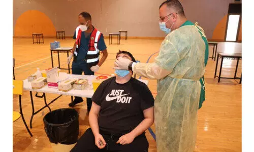 സ്​​കൂ​ൾ പ​രീ​ക്ഷ: വി​ദ്യാ​ർ​ഥി​ക​ൾ​ക്ക്​ പി.​സി.​ആ​ർ പ​രി​ശോ​ധ​ന ന​ട​ത്തി