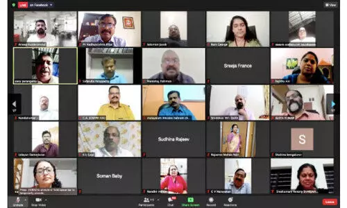 മ​ല​യാ​ളം മി​ഷ​ൻ പ്ര​വ​ർ​ത്ത​ക​രു​മാ​യി സാം​സ്​​കാ​രി​ക മ​ന്ത്രി കൂ​ടി​ക്കാ​ഴ്​​ച ന​ട​ത്തി