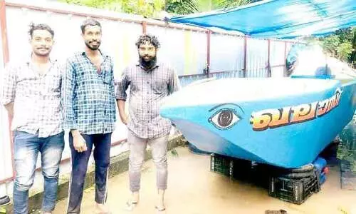 പരിഹാസങ്ങൾക്ക് പ്രവൃത്തിയിലൂടെ മറുപടി:  യുൻസിബി​ന്‍റെ ഖലാസി നീറ്റിലിറക്കി