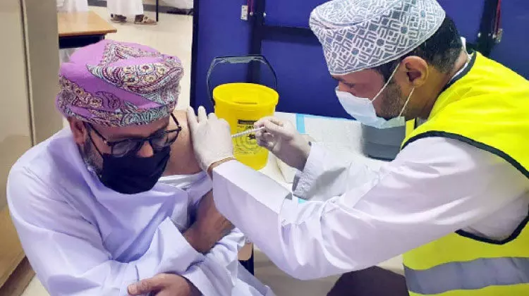 സർക്കാർ ഓഫിസുകളിൽ പ്രവേശിക്കാൻ വാക്സിനേഷൻ നിർബന്ധമായേക്കും സർക്കാർ ഓഫിസുകളിൽ പ്രവേശിക്കാൻ വാക്സിനേഷൻ നിർബന്ധമായേക്കും