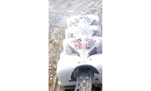 ന​ഗ​ര​ത്തി​ന് മോ​ടി​കൂ​ട്ടി​ മ​നം​ക​വ​രും മെ​ട്രോ സ​്​​റ്റേ​ഷ​നു​ക​ൾ