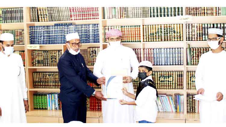 സർട്ടിഫിക്കറ്റ് വിതരണം സർട്ടിഫിക്കറ്റ് വിതരണം