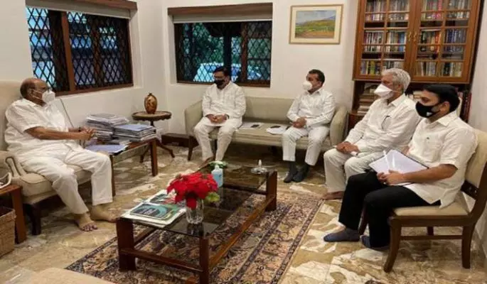 കർഷകരുടെ താൽപര്യം സംരക്ഷിക്കാൻ കാർഷിക നിയമങ്ങളിൽ ഭേദഗതി വരുത്തുമെന്ന് മഹാരാഷ്ട്ര സർക്കാർ കർഷകരുടെ താൽപര്യം സംരക്ഷിക്കാൻ കാർഷിക നിയമങ്ങളിൽ ഭേദഗതി വരുത്തുമെന്ന് മഹാരാഷ്ട്ര സർക്കാർ