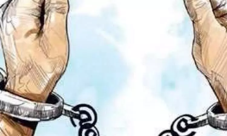 പെണ്കുട്ടിയുടെ ആത്മഹത്യ: രണ്ടുപേർ പിടിയിൽ പെണ്കുട്ടിയുടെ ആത്മഹത്യ: രണ്ടുപേർ പിടിയിൽ