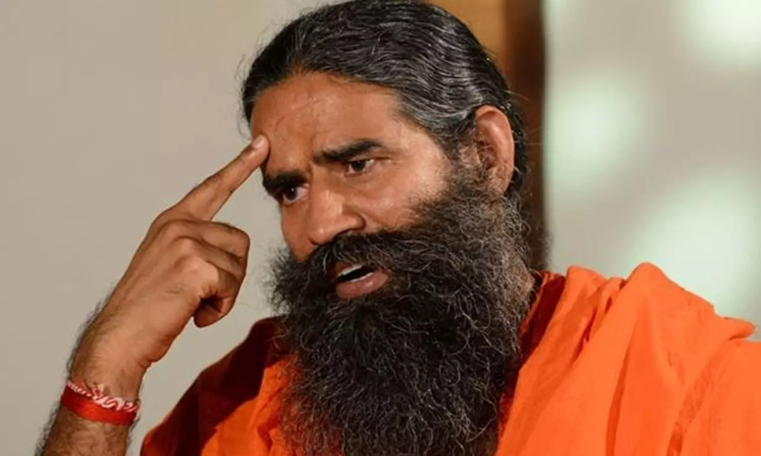 പതഞ്​ജലി ഓഹരി വിപണിയിലേക്ക്​; സാമ്പത്തിക വർഷത്തിന്‍റെ അവസാനത്തോടെ ലിസ്റ്റ്​ ചെയ്യുമെന്ന്​ രാംദേവ്​