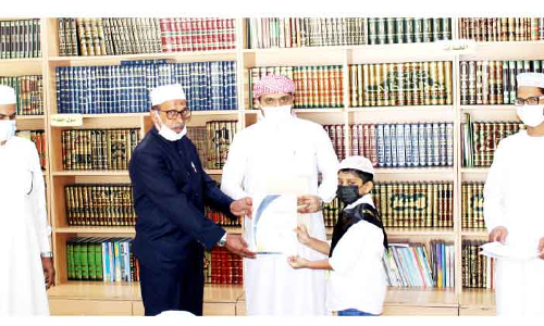 സർട്ടിഫിക്കറ്റ്​ വിതരണം