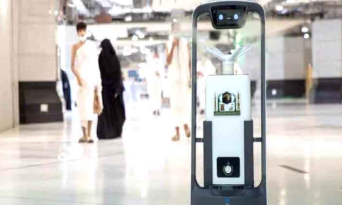 മ​സ്ജി​ദു​ൽ ഹ​റാ​മി​ലെ അ​ണു​ന​ശീ​ക​ര​ണ​ത്തി​ന്​ റോ​ബോ​ട്ടു​ക​ൾ