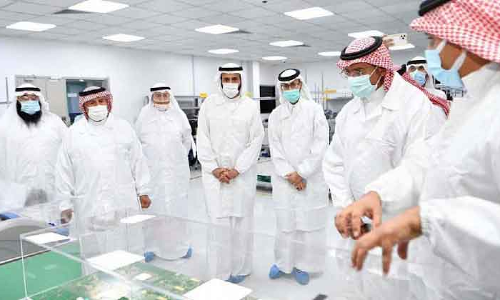 സൗ​ദി​യി​ൽ നി​ർ​മി​ച്ച ആ​ദ്യ​ത്തെ വെൻറി​ലേ​റ്റ​ർ ഉ​ദ്​​ഘാ​ട​നം ചെ​യ്​​തു