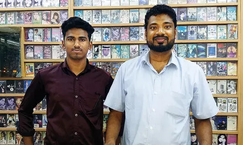 മ​ദാ​മി​ലു​ണ്ട് മധുരിക്കും കാ​സ​റ്റ് പാ​ട്ടു​ക​ൾ