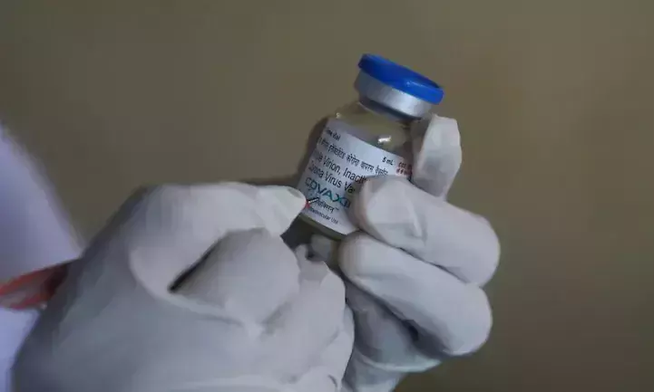 വാക്‌സിന്‍ എത്തിക്കാന്‍ കേരളം വിളിച്ച ആഗോള ടെൻഡറില്‍ പങ്കെടുക്കാൻ ആരുമെത്തിയില്ല