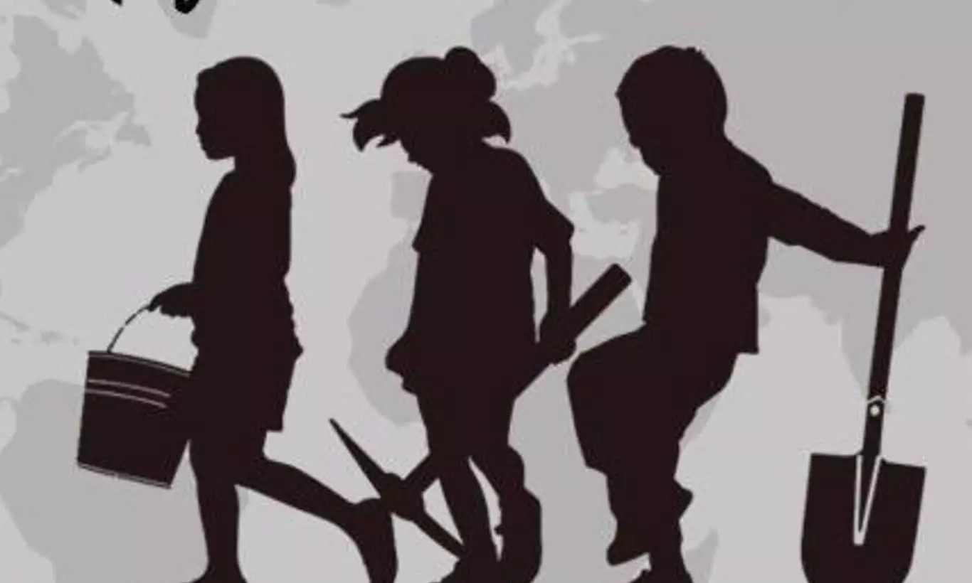 ഇന്ന്​ ബാലവേല വിരുദ്ധദിനം:   രണ്ടുവർഷത്തിനിടെ ബാലവേലയിൽ നിന്ന് രക്ഷിച്ചത് 400ലേറെ കുരുന്നുകളെ