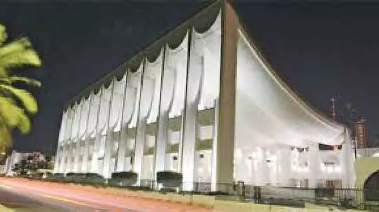 പാർലമെൻറ് മുടക്കം: അനിശ്ചിതത്വം തീർക്കാൻ അമീറിന് സന്ദേശമയച്ച് എം.പിമാർ പാർലമെൻറ് മുടക്കം: അനിശ്ചിതത്വം തീർക്കാൻ അമീറിന് സന്ദേശമയച്ച് എം.പിമാർ