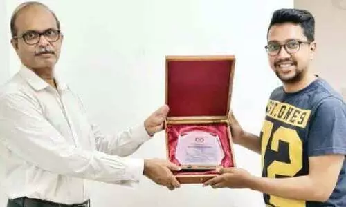 ബഷീർ മാഷിന് മാഹി കൂട്ടായ്മ യാത്രയയപ്പ്​ നൽകി