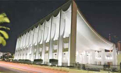 പാർലമെൻറ്​ മുടക്കം: അനിശ്ചിതത്വം തീർക്കാൻ അമീറിന്​ സന്ദേശമയച്ച്​ എം.പിമാർ