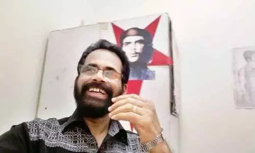നാ​ലു​ പ​തി​റ്റാ​ണ്ടി​െൻറ പ്ര​വാ​സ​ത്തി​നൊ​ടു​വി​ൽ മാ​ധ​വ​ൻ രാജൻ നാ​ട്ടി​ലേ​ക്ക്​