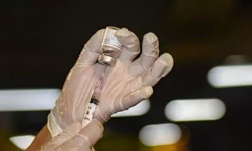 കോവിഡ് രോഗലക്ഷണങ്ങൾ ഒരു ദിവസത്തിനുള്ളിൽ ഇല്ലാതായി; ആൻറിബോഡി കോക്ടെയിൽ പരീക്ഷിച്ച് ഹൈദരാബാദ് ആശുപത്രി കോവിഡ് രോഗലക്ഷണങ്ങൾ ഒരു ദിവസത്തിനുള്ളിൽ ഇല്ലാതായി; ആൻറിബോഡി കോക്ടെയിൽ പരീക്ഷിച്ച് ഹൈദരാബാദ് ആശുപത്രി