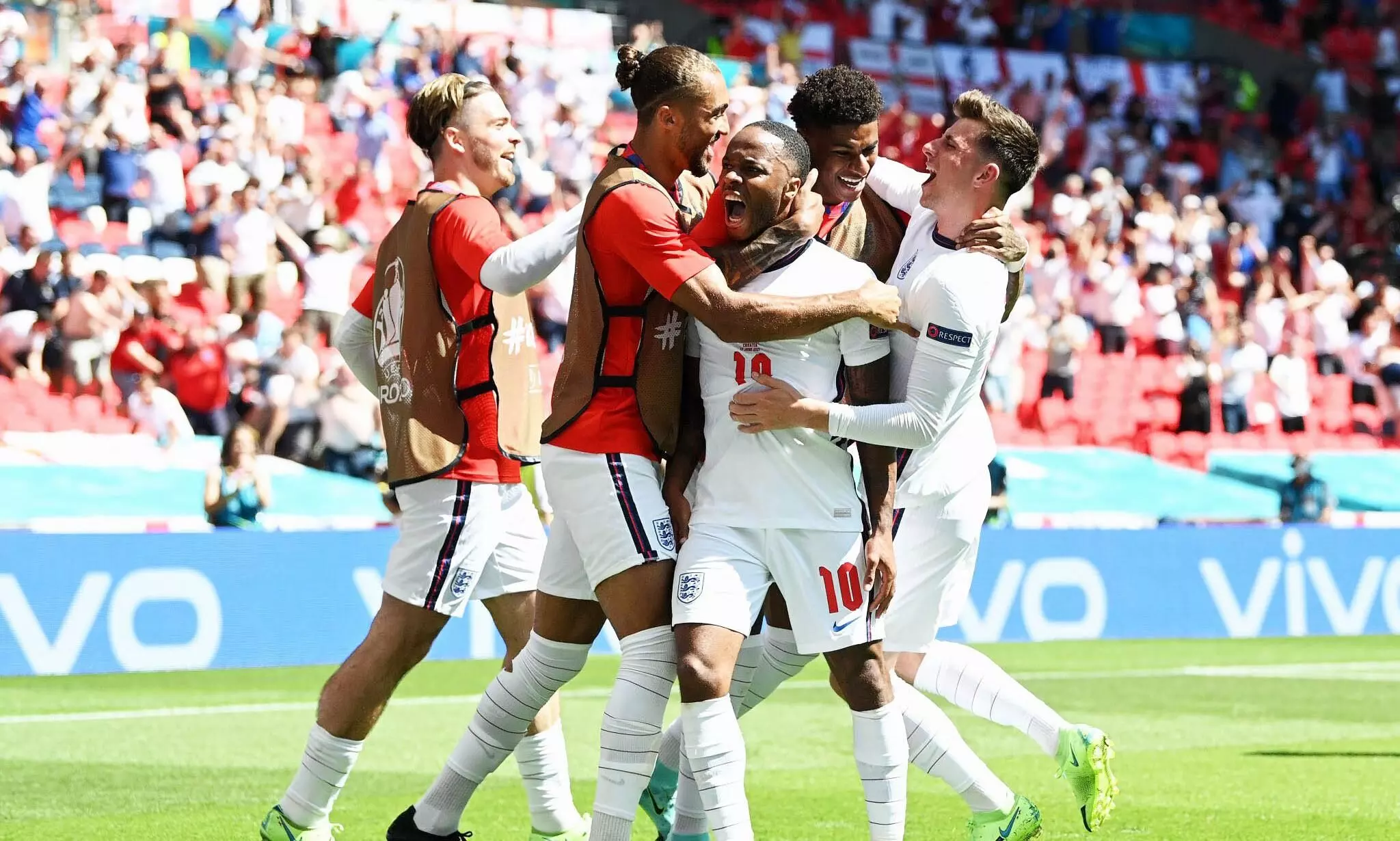 ചരിത്രം വഴിമാറി; ക്രൊയേഷ്യയോട് പകരംവീട്ടി ഇംഗ്ലണ്ട് തുടങ്ങി ചരിത്രം വഴിമാറി; ക്രൊയേഷ്യയോട് പകരംവീട്ടി ഇംഗ്ലണ്ട് തുടങ്ങി