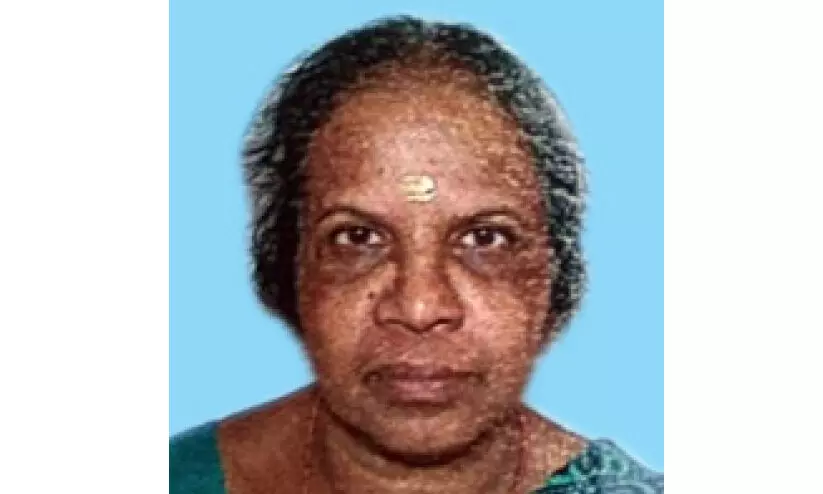 വയോധികയുടെ മൃതദേഹം വീട്ടിൽ പുഴുവരിച്ച നിലയിൽ; ഭർത്താവ് ദിവസങ്ങളായി ഭക്ഷണം കഴിക്കാതെ അവശ നിലയിൽ വയോധികയുടെ മൃതദേഹം വീട്ടിൽ പുഴുവരിച്ച നിലയിൽ; ഭർത്താവ് ദിവസങ്ങളായി ഭക്ഷണം കഴിക്കാതെ അവശ നിലയിൽ