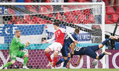 യൂറോ കപ്പ്​: കന്നി പോരാട്ടത്തിൽ ഡെൻമാർക്കിനെ അട്ടിമറിച്ച്​ ഫിൻലൻഡ്​