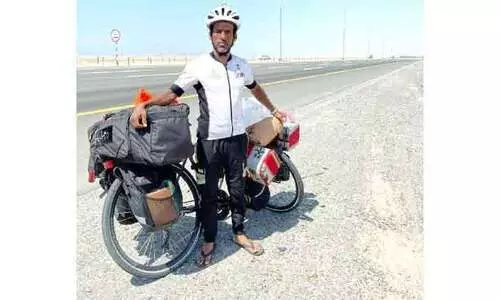 2000 കിലോമീറ്റർ സൈക്കിളിൽ : ഐക്യ സ​ന്ദേശവുമായി സൗദി സൈക്ലിസ്​റ്റ്​ യു.എ.ഇയിൽ