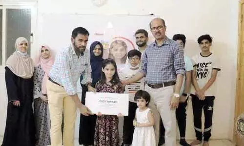 മ​ല​ർ​വാ​ടി ലി​റ്റി​ൽ സ്‌​കോ​ള​ർ: ഹ​നി​യ ഇ​ർ​ഷാ​ദി​ന് കാ​ഷ് അ​വാ​ർ​ഡ് സ​മ്മാ​നി​ച്ചു