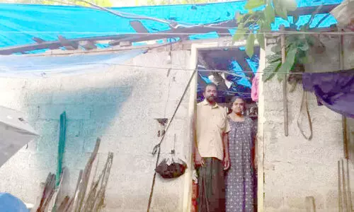 saji kumar and his wife