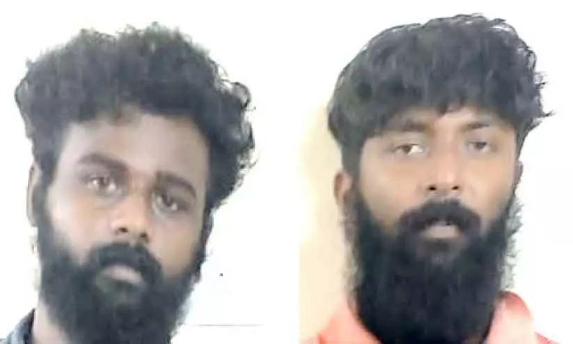 ഹഷീഷ് ഓയിലുമായി യുവാക്കൾ പിടിയിൽ