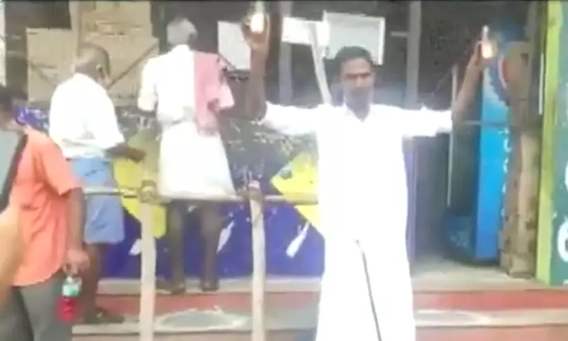 മദ്യശാലകൾ തുറക്കാൻ അനുമതി നൽകി തമിഴ്​നാട്​ സർക്കാർ, മാസ്കില്ലെങ്കിൽ കുപ്പിയില്ല