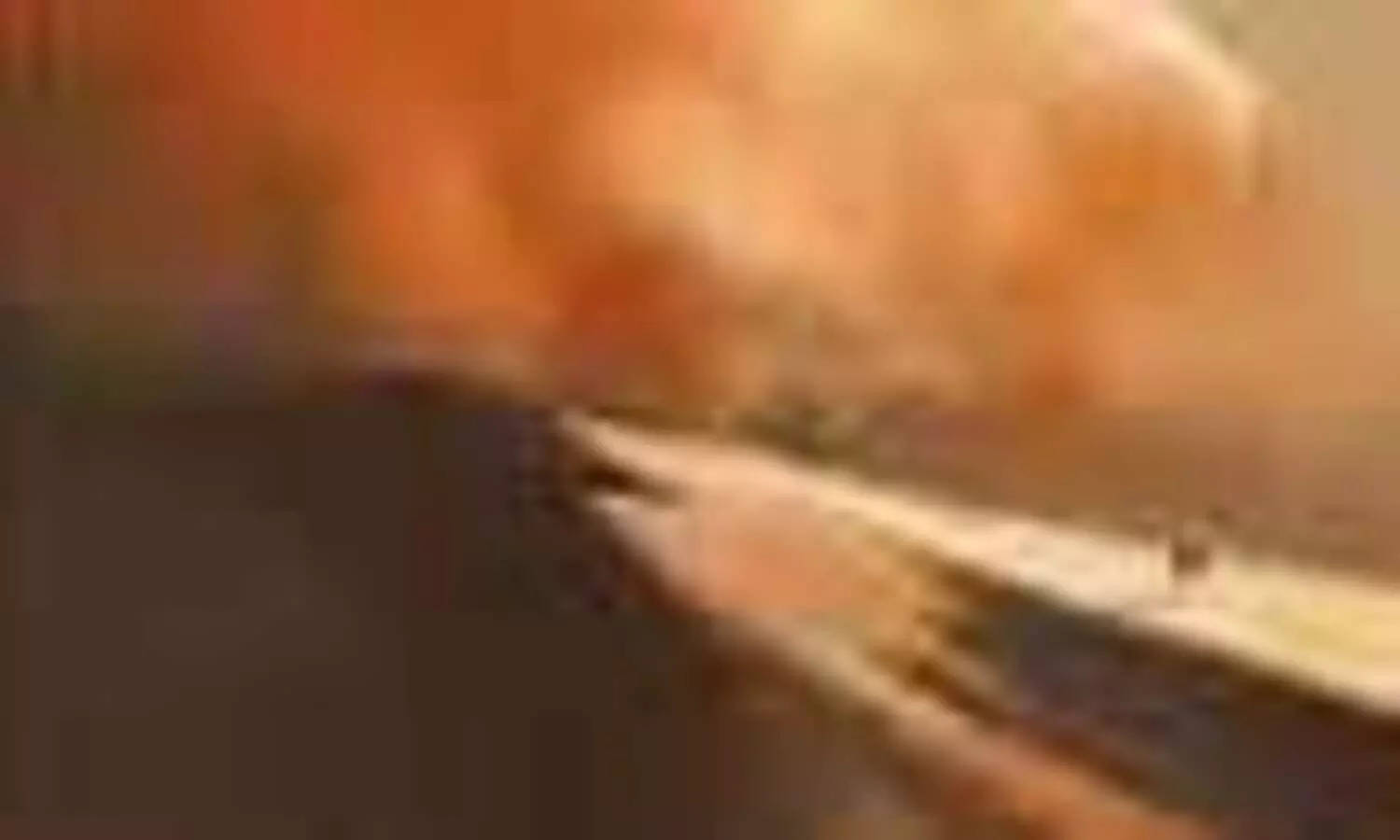 പൊടിക്കാറ്റിനുശേഷം റോഡുകൾ ശുചീകരിക്കാൻ നടപടി