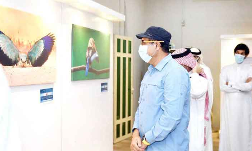 പ​ക്ഷി​ക​ളു​ടെ രീ​തി​ശാ​സ്​​ത്രം: ഫോ​​ട്ടോ​ പ്ര​ദ​ർ​ശ​ന​ത്തി​ന്​ തു​ട​ക്കം