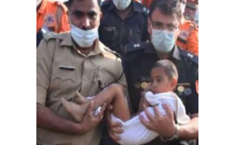 കുഴക്കിണറിൽ വീണ മൂന്നര വയസ്സുകാരനെ രക്ഷപ്പെടുത്തി