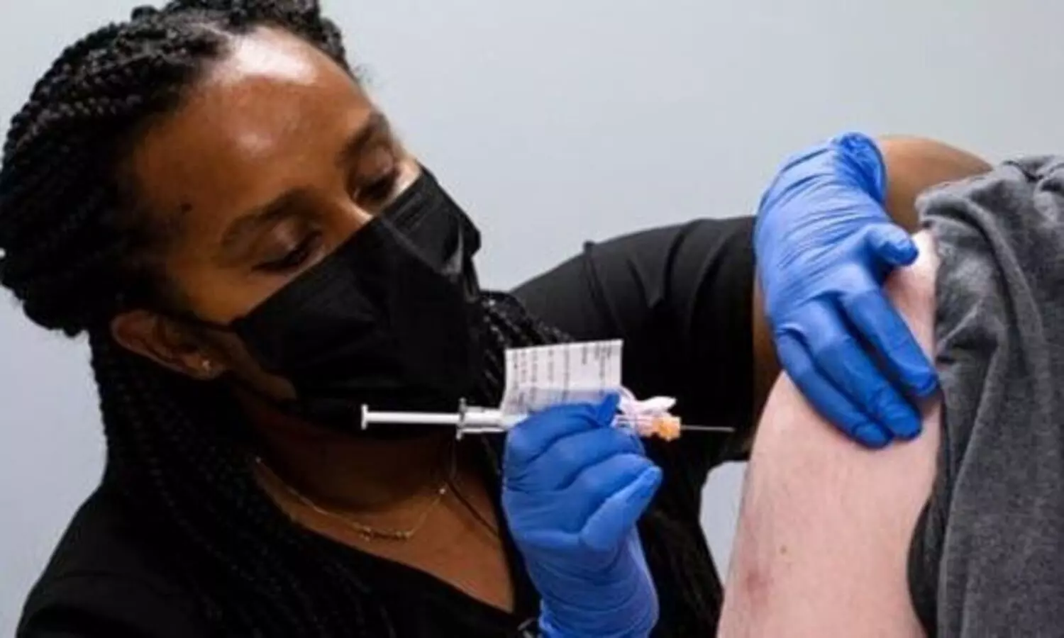 കോവിഡ്​ വാക്​സിൻ ദീർഘകാലത്തേക്ക്​ ഫലം ചെയ്യണമെങ്കിൽ ബൂസ്​റ്റർ ഡോസ്​ വേണമെന്ന്​ പഠനം