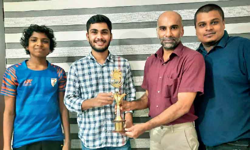 തെ​ര​ട്ട​മ്മ​ലി​ൽ താ​ര​ങ്ങ​ൾ​ക്കു വേ​ണ്ടി താ​ര​ങ്ങ​ളൊ​രു​ക്കു​ന്ന​ത്