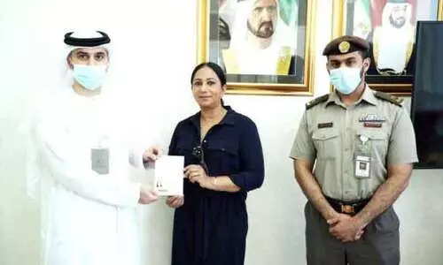 ഒരു വീട്ടിലേക്ക് രണ്ട്​ ഗോൾഡൻ വിസ