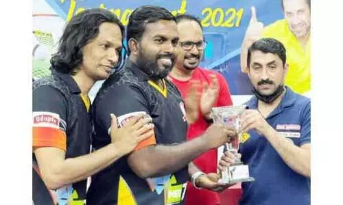 ബാഡ്​മിൻറൺ ടൂർണമെൻറ്​ : അജയ്​ കാർലോസ്-ഷംസീർ ടീമിന് കിരീടം