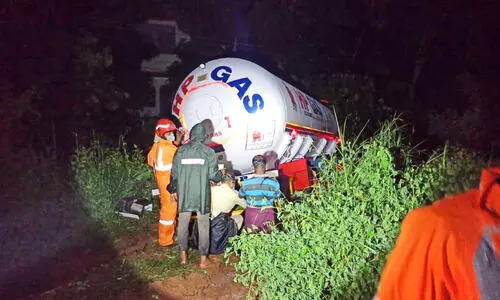 gas tanker lorry accident