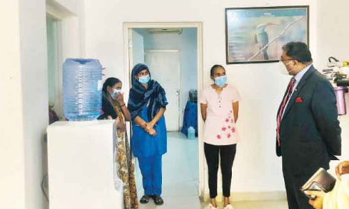 അം​ബാ​സ​ഡ​ർ വീ​ട്ടു​ജോ​ലി​ക്കാ​രു​ടെ അ​ഭ​യ​കേ​ന്ദ്രം സ​ന്ദ​ർ​ശി​ച്ചു