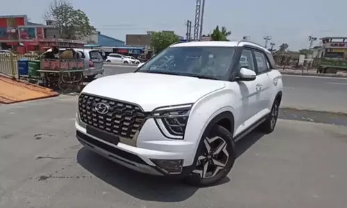 ഹ്യുണ്ടായ്​ അൽകാസർ ഷോറൂമുകളിലെത്തി; ജൂൺ 18ന്​ പുറത്തിറങ്ങും