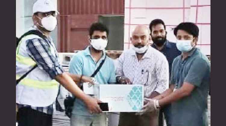 മുഹറഖ് മലയാളി സമാജം ഭക്ഷ്യധാന്യകിറ്റുകൾ നൽകി മുഹറഖ് മലയാളി സമാജം ഭക്ഷ്യധാന്യകിറ്റുകൾ നൽകി