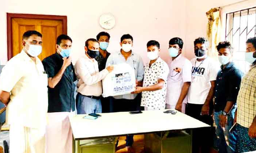 വാ​ണി​യ​മ്പ​ലം യൂ​ത്ത് കെ​യ​റി​ന് ഒ.​​െഎ.സി.​സി​യു​ടെ കൈ​ത്താ​ങ്ങ്