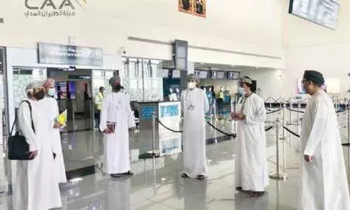 മ​സ്​​ക​ത്ത്, ദു​കം വി​മാ​ന​ താ​വ​ള​ങ്ങ​ളി​ൽ പ​രി​ശോ​ധ​ന